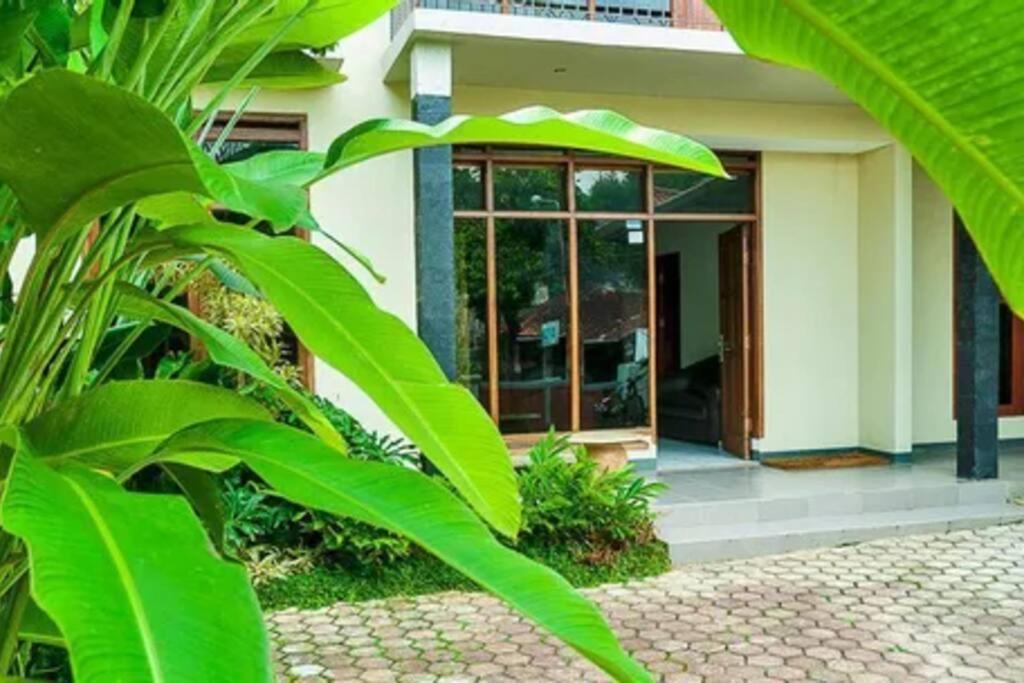 Hazel House With Swimming Pool By Grorental Bandung Luaran gambar